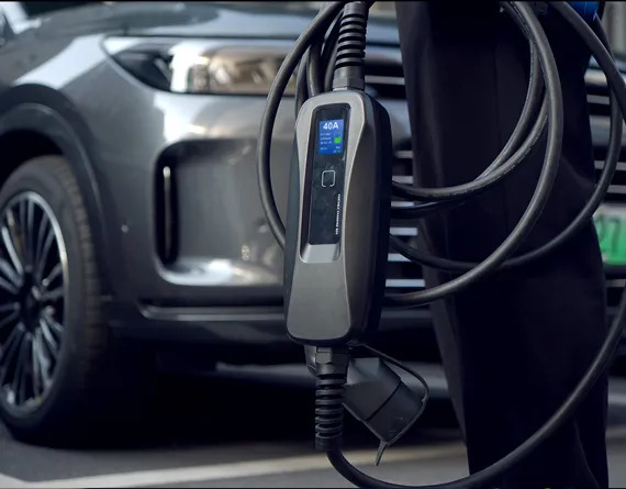 شاحن السيارات الكهربائية المحمول (1) شاحن السيارات الكهربائية المحمول 1