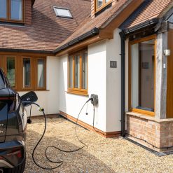 شاحن سيارات كهربائية ذكي Rolec EVO بقدرة 22 كيلوواط – ماركة Rolec 4 شاحن سيارات كهربائية ذكي Rolec EVO